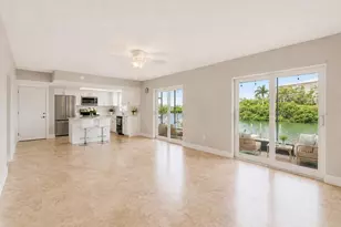 8818 Bay Pointe Dr, Tampa, FL 33615 - Photo 3