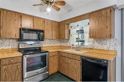 14345 Missouri Skylark Road, Weeki Wachee, FL 34614 - Photo 11