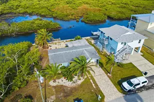 13231 Starfish Dr, Hudson, FL 34667 - Photo 3