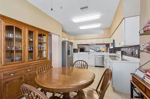 18109 Tiverton Ct, Hudson, FL 34667 - Photo 9