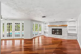 7635 Tanglewood Dr, New Port Richey, FL 34654 - Photo 5