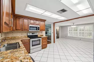 7635 Tanglewood Dr, New Port Richey, FL 34654 - Photo 7