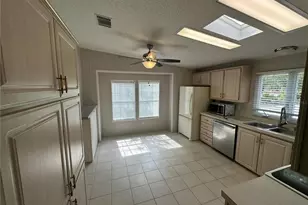 8040 Cessna Dr, Spring Hill, FL 34606 - Photo 21