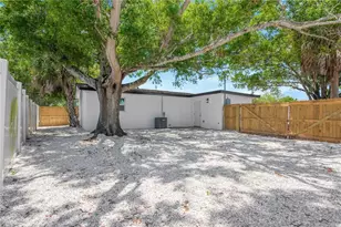 5052 Jasmine Circle, Saint Petersburg, FL 33714 - Photo 17
