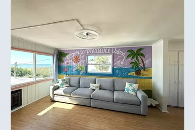 12609 Sunshine Lane, Treasure Island, FL 33706 - Photo 3
