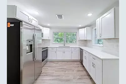 317 NE 13th Terrace, Crystal River, FL 34428 - Photo 5