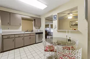 10636 Salamanca Dr, Port Richey, FL 34668 - Photo 13