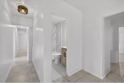 773 W Harbor Drive S, Saint Petersburg, FL 33705 - Photo 19