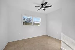 773 W Harbor Dr S, Saint Petersburg, FL 33705 - Photo 27