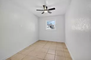 773 W Harbor Dr S, Saint Petersburg, FL 33705 - Photo 17