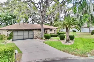 8934 Bari Ct, Port Richey, FL 34668 - Photo 7