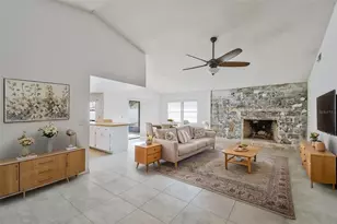 4422 Tall Oak Ln, New Port Richey, FL 34653 - Photo 9