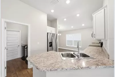 5524 Ocean Breeze Drive, Spring Hill, FL 34609 - Photo 11