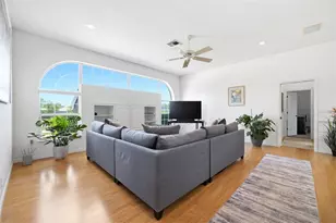 6101 Krista Dr, Spring Hill, FL 34609 - Photo 13
