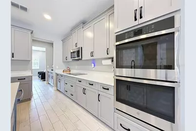 33163 Sycamore Leaf Drive, Wesley Chapel, FL 33545 - Photo 17