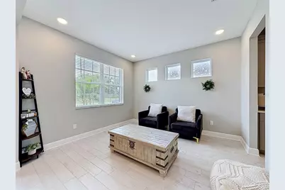 33163 Sycamore Leaf Drive, Wesley Chapel, FL 33545 - Photo 7