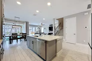 33163 Sycamore Leaf Dr, Wesley Chapel, FL 33545 - Photo 17