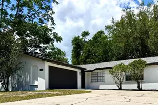 1639 Spring Lake Rd, Fruitland Park, FL 34731 - Photo 1