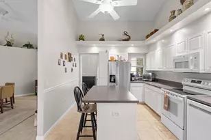 1462 Shady Brook Ct, Spring Hill, FL 34606 - Photo 29