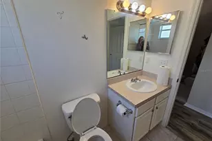 24505 Landing Dr, Lutz, FL 33559 - Photo 27