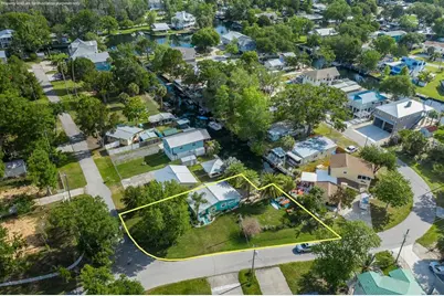 5473 Darlene Street, Weeki Wachee, FL 34607 - Photo 5
