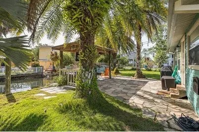 5473 Darlene Street, Weeki Wachee, FL 34607 - Photo 3