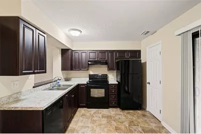 843 Village Drive, Brooksville, FL 34601 - Photo 7