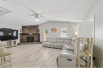 4706 Wandering Way, Tampa, FL 33624 - Photo 9
