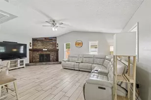 4706 Wandering Way, Tampa, FL 33624 - Photo 9
