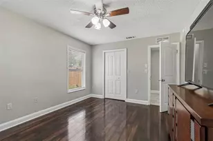 4706 Wandering Way, Tampa, FL 33624 - Photo 17