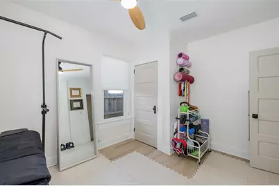 909 E Crenshaw Street, Tampa, FL 33604 - Photo 29