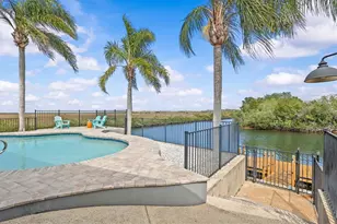 15722 Donzi Dr, Hudson, FL 34667 - Photo 5