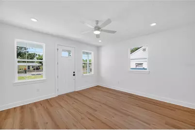 4181 56th Avenue N, Saint Petersburg, FL 33714 - Photo 9