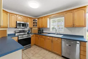10520 Springwood Dr, Port Richey, FL 34668 - Photo 9