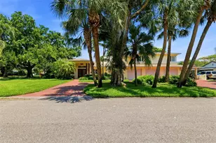 6000 2nd St S, Saint Petersburg, FL 33705 - Photo 3