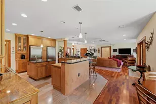 6000 2nd St S, Saint Petersburg, FL 33705 - Photo 17