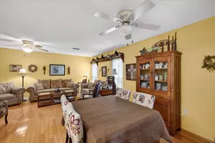6336 Shane Ln, New Port Richey, FL 34653 - Photo 13