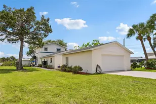 8212 Hayward Ln, Port Richey, FL 34668 - Photo 41
