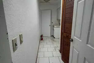 348 Hampshire Ave, Spring Hill, FL 34606 - Photo 23