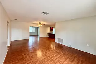 7607 Vienna Ln, Port Richey, FL 34668 - Photo 5