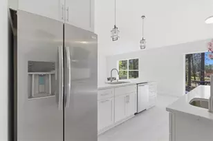18063 Parrot Rd, Weeki Wachee, FL 34614 - Photo 21
