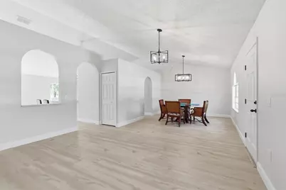 18063 Parrot Road, Weeki Wachee, FL 34614 - Photo 13