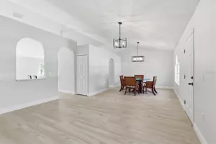 18063 Parrot Rd, Weeki Wachee, FL 34614 - Photo 13