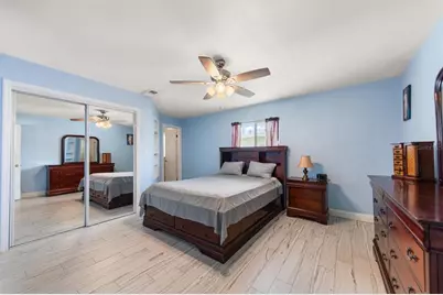 811 48th Avenue N, Saint Petersburg, FL 33703 - Photo 15