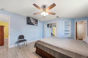 811 48th Ave N, Saint Petersburg, FL 33703 - Photo 15