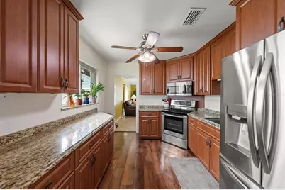 811 48th Avenue N, Saint Petersburg, FL 33703 - Photo 9