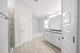4355 Sutherland St, Spring Hill, FL 34609 - Photo 9