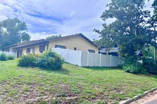 700 W Dampier St, Inverness, FL 34450 - Photo 5