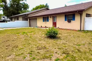 700 W Dampier St, Inverness, FL 34450 - Photo 3