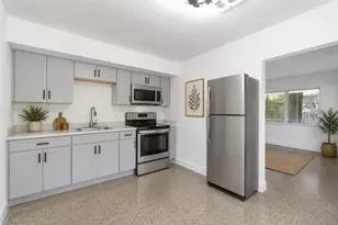7204 Astor Dr, New Port Richey, FL 34652 - Photo 9